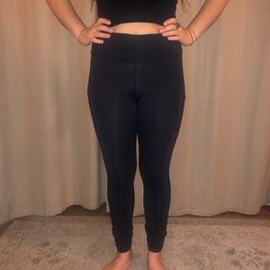 black lululemon leggings!